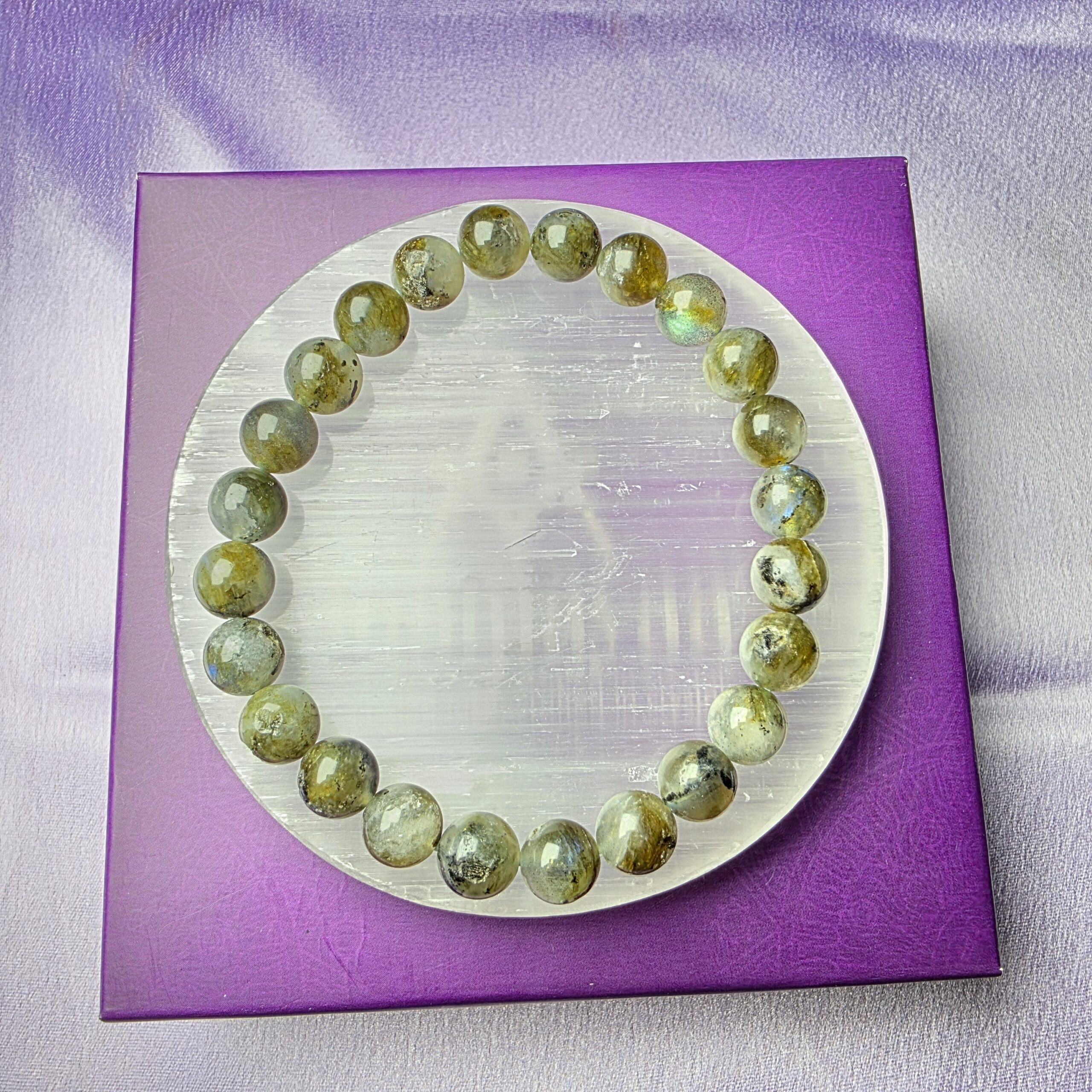 Labradorite bracelet + Selenite plate – The magic & protection kit